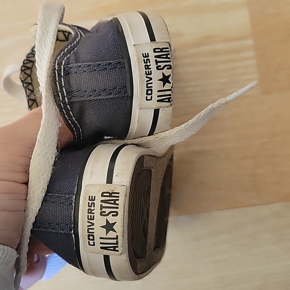 Converse navy Allstars size 4 toddler - Picture 5 of 5